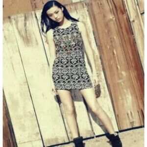ASTR 100% Cotton Beaded Open Cutout Back Tribal Embroidered Mini Dress Size XS